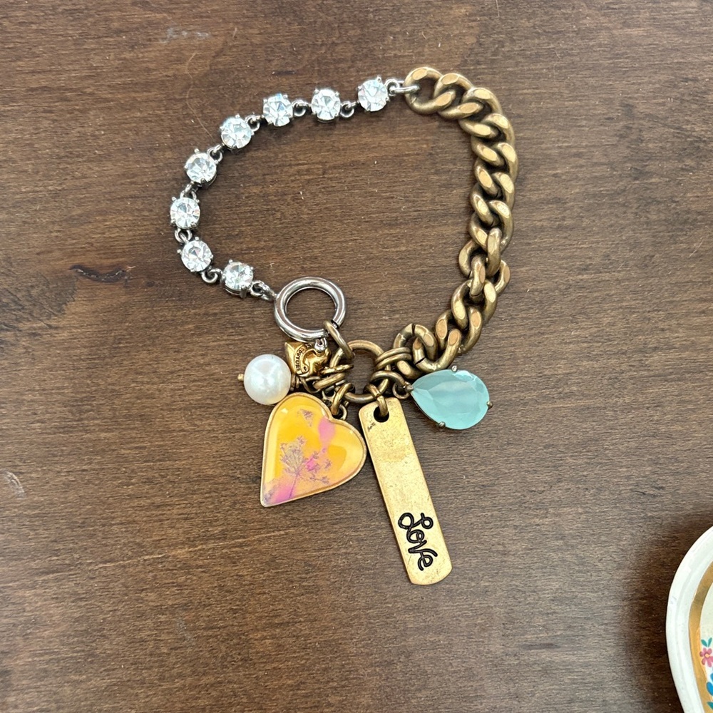 Juicy Couture Gold Charm Bracelet with Heart and Pearl